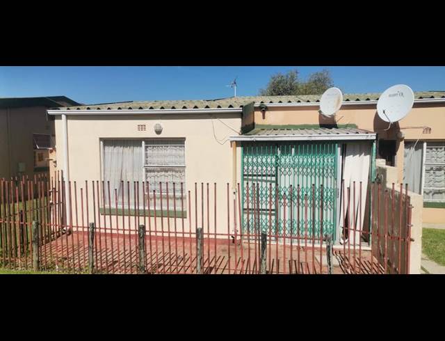 3 BEDROOM TOWNHOUSE FOR SALE IN FLORIDA